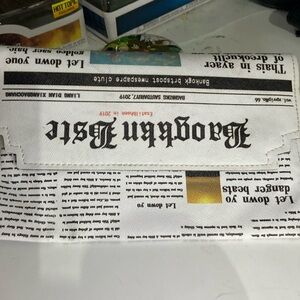 Newspaper clutch handbag.... Very Unique!!